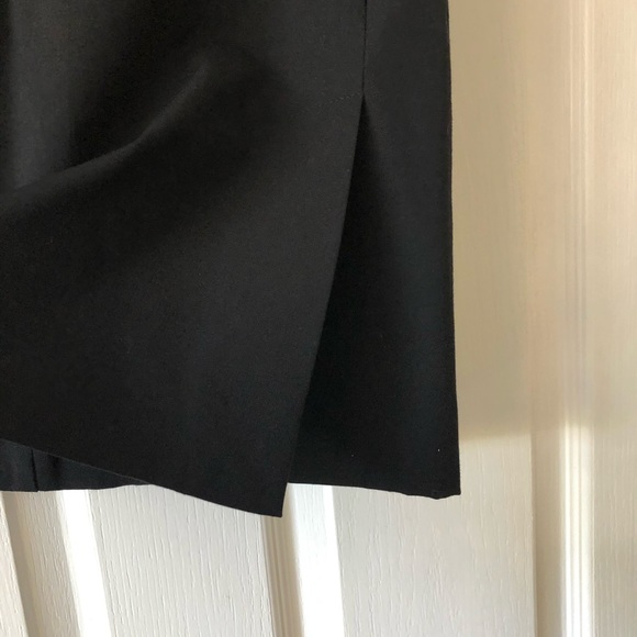 Dolce and Gabbana skirt suit - Picture 3 of 16